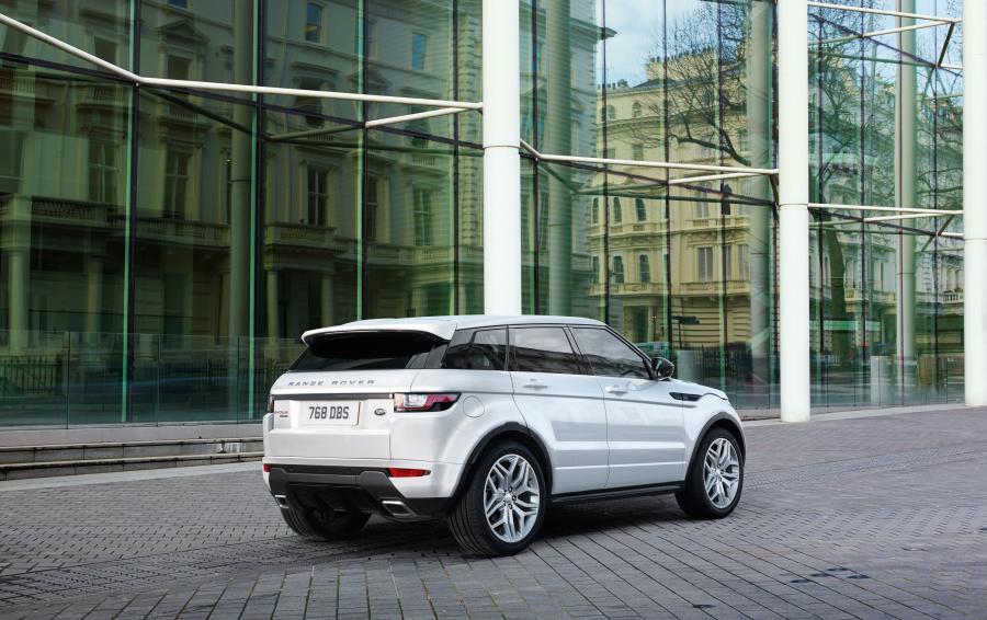  Land Rover Range Rover Evoque HSE Dynamic 2015 года  (фото 16 из 22)